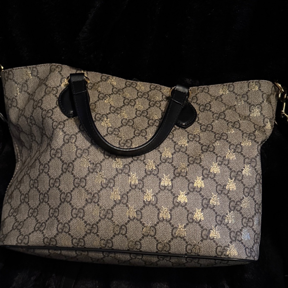 Gucci Black & Gold GG Bee Canvas Tote with Leather Handles - Picture 3 of 9